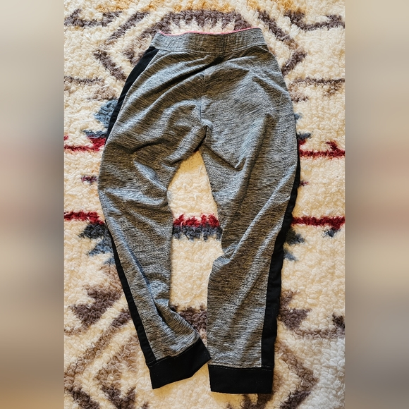 Girls Nike pants size 6 - Picture 3 of 4